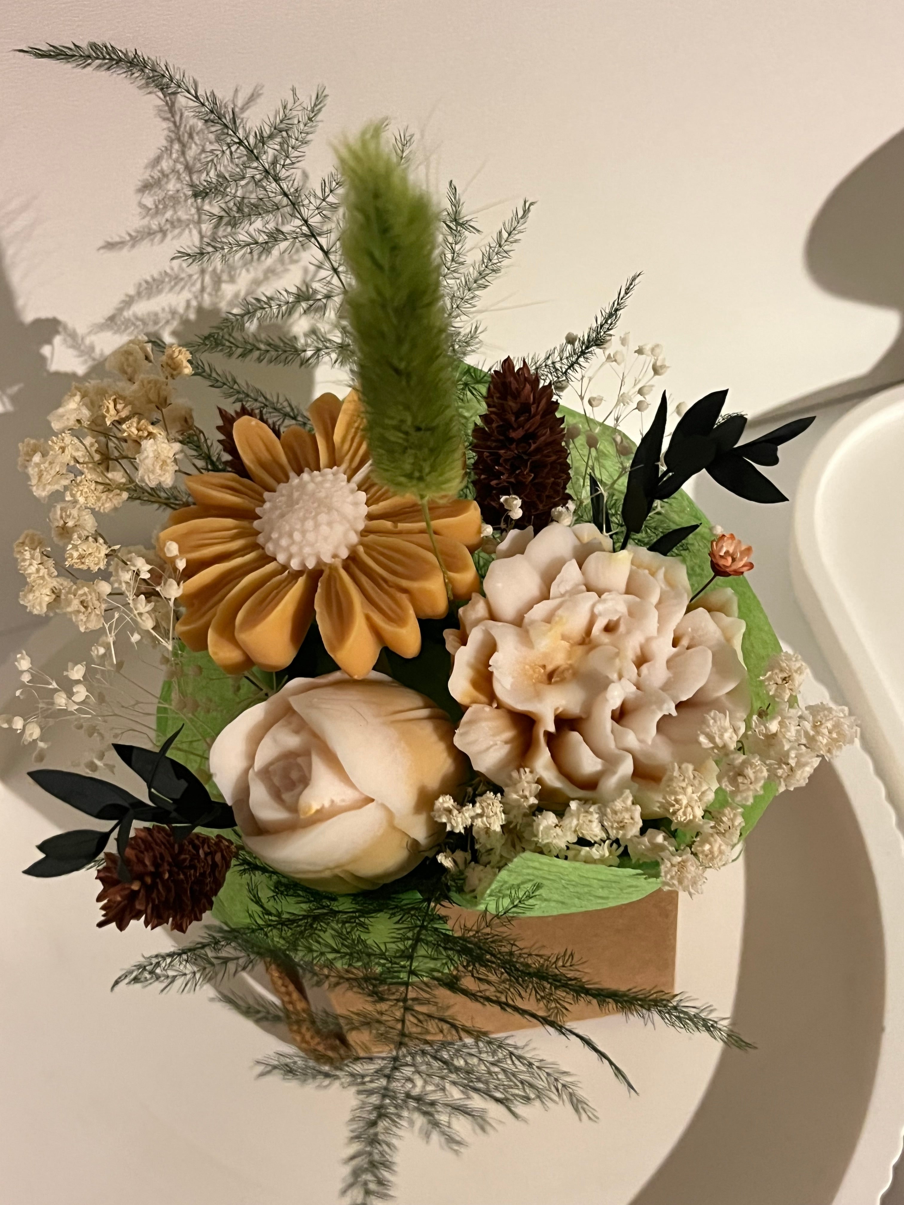 Mini Blumenbouquet beige